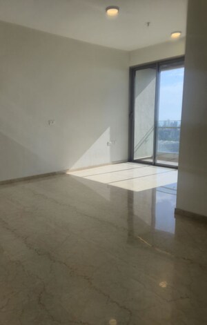 Room in 3 BHK Apartment at Piramal Mahalaxmi, Mahalaxmi – for Rent