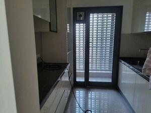 Room in 2 BHK Apartment at Piramal Mahalaxmi, Mahalaxmi – for Rent