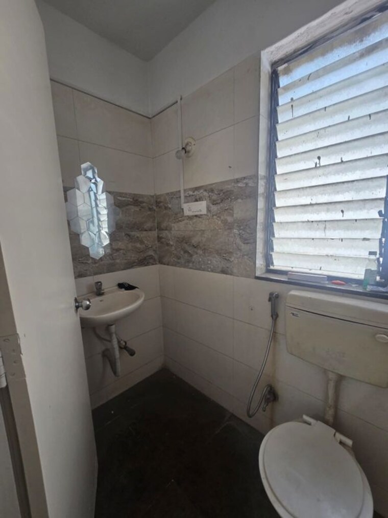 Bathroom, lunkad-colonnade-2 2 Bedroom 1250 Sq.Ft. Apartment In Viman Nagar Pune 10486336
