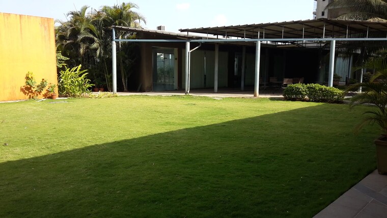 Garden, clover-everest-world-chs-ltd 1 Bedroom 550 Sq.Ft. Apartment In Kolshet Road Thane 10486348