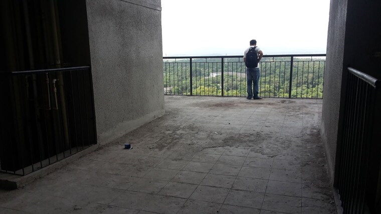 Room, clover-everest-world-chs-ltd 1 Bedroom 550 Sq.Ft. Apartment In Kolshet Road Thane 10486348