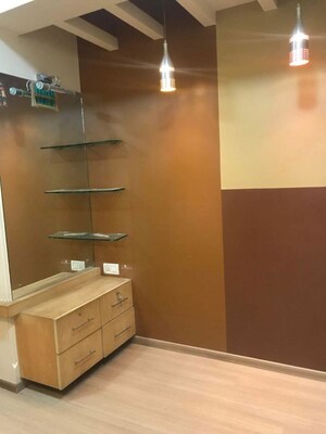 Bathroom in 4 BHK Apartment at Lokhandwala Victoria, Worli – for Sale