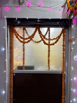Furnished Amenities in  Office Space at Kapurthala Arcade, Aliganj – for Rent