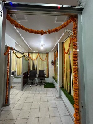 Building Lobby in  Office Space at Kapurthala Arcade, Aliganj – for Rent