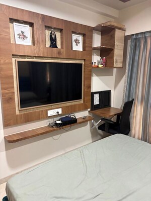 Furnished Amenities in 4 BHK Apartment at Lodha Marquise, Worli – for Sale
