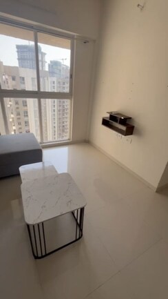 1 BHK Apartment For Sale in Lodha Amara