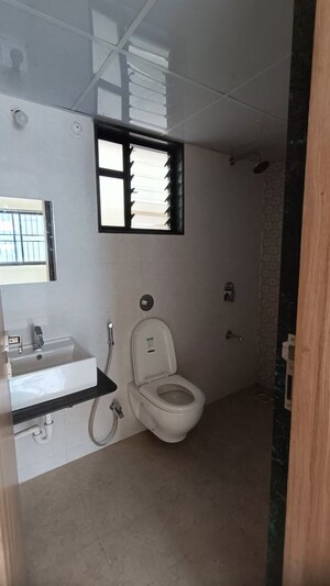 Bathroom in 2.5 BHK Apartment at Kohinoor Viva City, Dhanori – for Rent