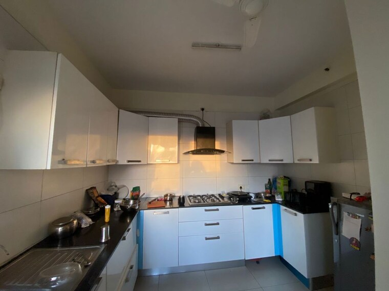 Kitchen, tata-raheja-raisina-residency 3.5 Bedroom 2910 Sq.Ft. Apartment In Sector 59 Gurgaon 10486433