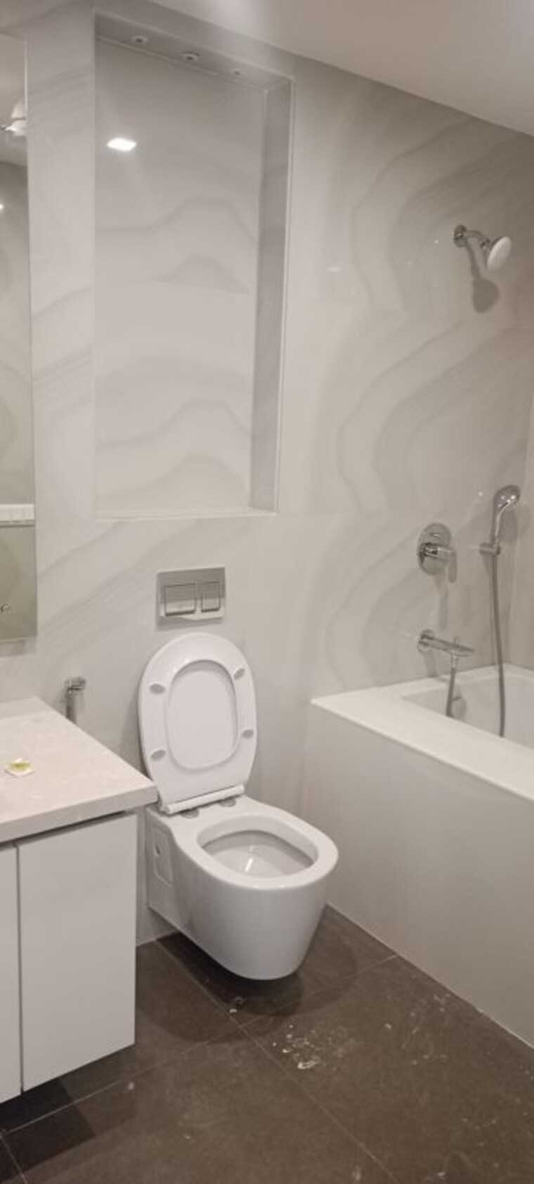 Bathroom, navjeevan vihar 4 Bedroom 2700 Sq.Ft. Builder Floor In Navjeevan Vihar Delhi 10486438