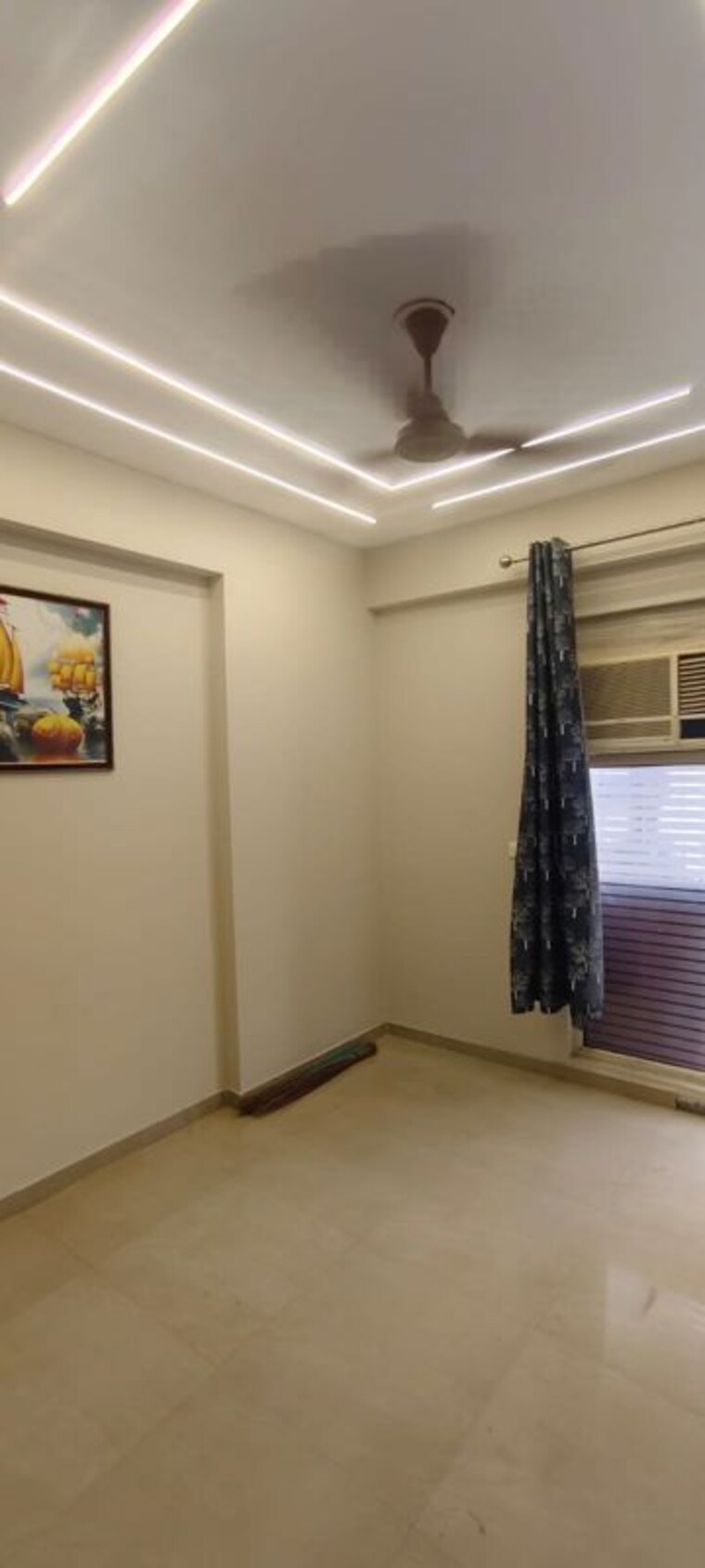 Room, rof-aalayas-phase-2 2 Bedroom 1150 Sq.Ft. Apartment In Sector 102 Gurgaon 10486471