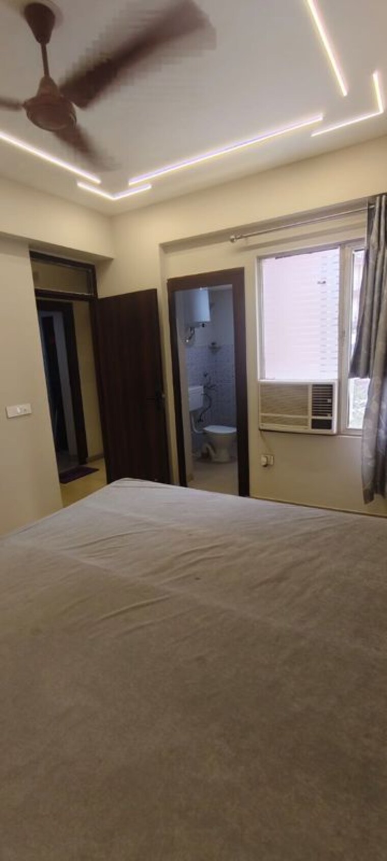 Room, rof-aalayas-phase-2 2 Bedroom 1150 Sq.Ft. Apartment In Sector 102 Gurgaon 10486471