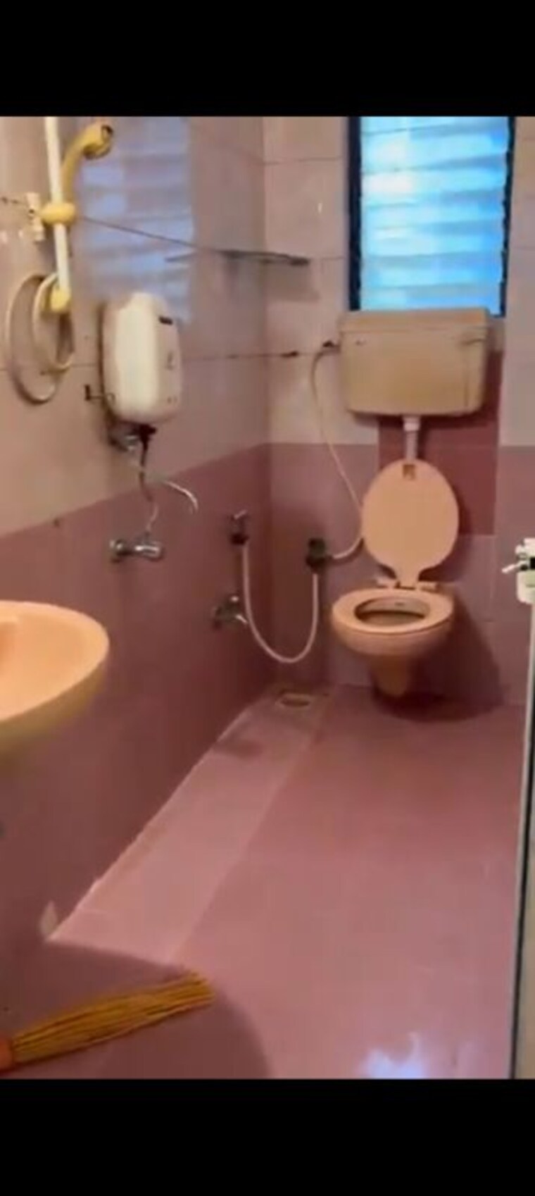 Bathroom, montreal-tower 2 Bedroom 700 Sq.Ft. Apartment In Andheri West Mumbai 10486496