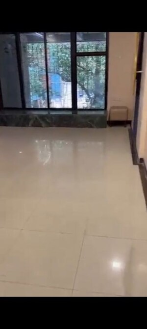 Room in 2 BHK Apartment at Montreal Tower, Andheri West – for Rent