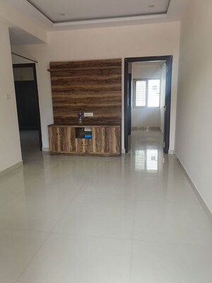 Room in 2 BHK Apartment at Anita Residency Madhapur, Madhapur – for Rent