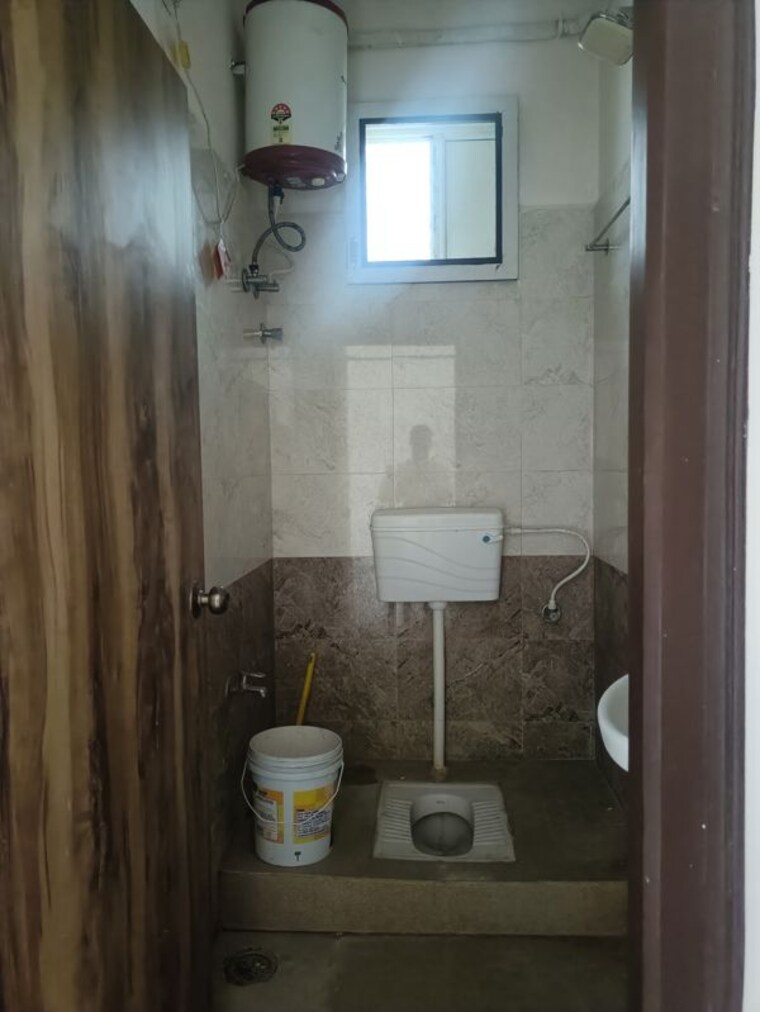 Bathroom, anita-residency-madhapur 2 Bedroom 1000 Sq.Ft. Apartment In Madhapur Hyderabad 10486506