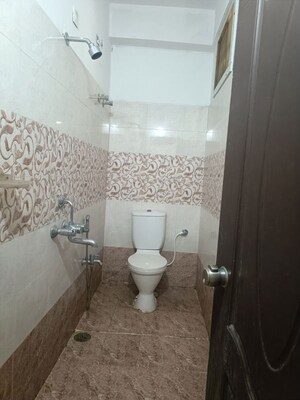 Bathroom in 3 BHK Apartment at Anita Residency Madhapur, Madhapur – for Rent