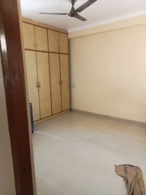 Room in 3 BHK Builder Floor at Aliganj – for Sale