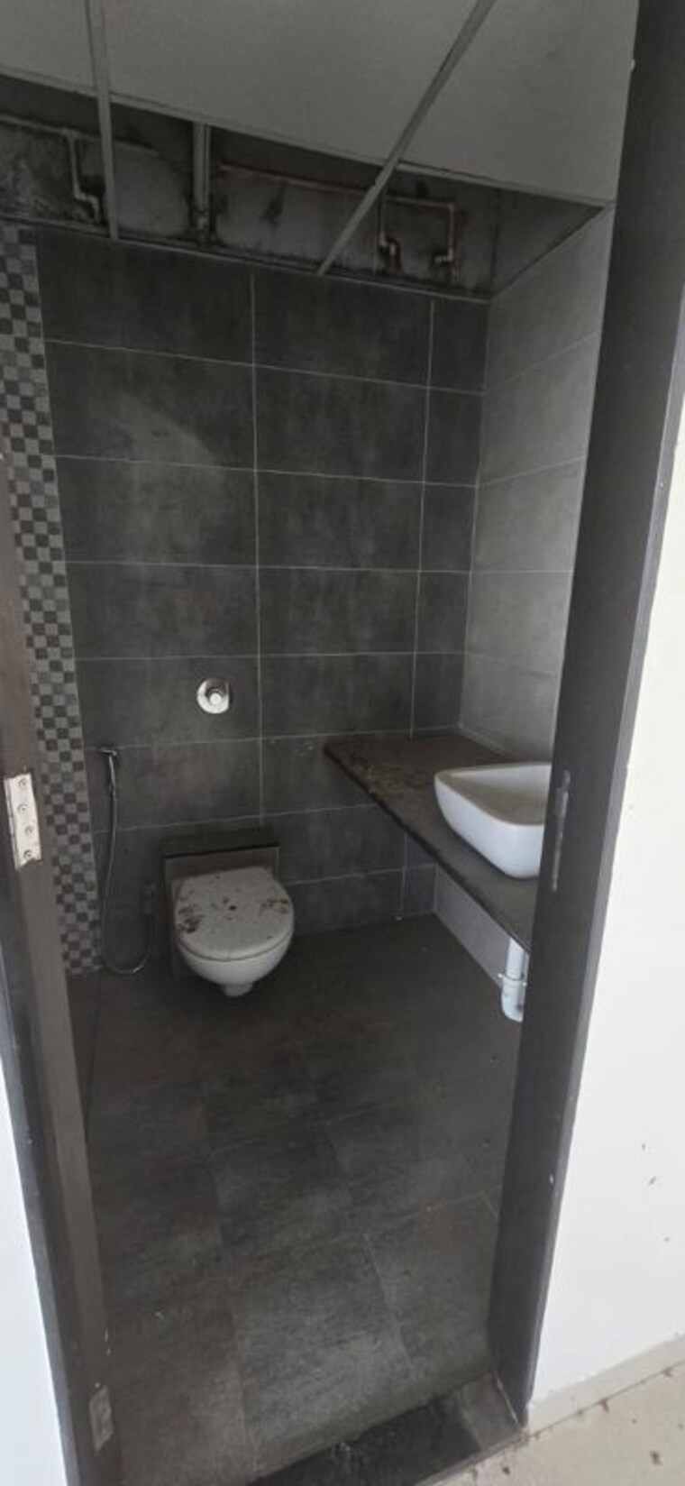 Bathroom, paranjape-broadway 2 Bedroom 861 Sq.Ft. Apartment In Wakad Pune 10486526