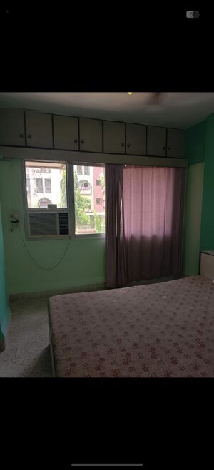 Room in 1 BHK Apartment at Shree Shivdham CHS, Malad West – for Rent