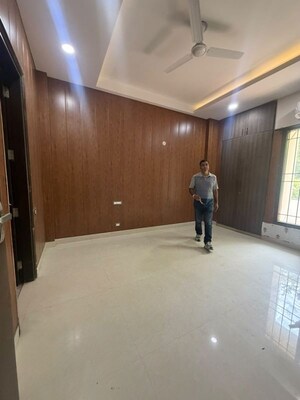 3 BHK Builder Floor For Rent in South City 1