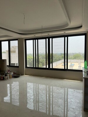 Room in 3 BHK Builder Floor at Puri Aman Vilas, Sector 89 – for Rent