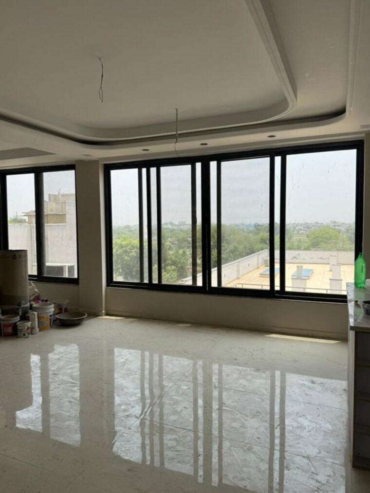 Room, puri-aman-vilas 3 Bedroom 265 Sq.Ft. Builder Floor In Sector 89 Faridabad 10486552