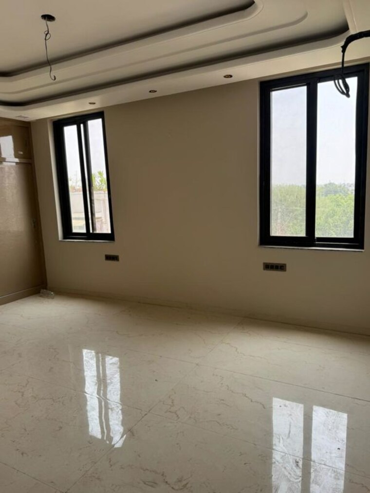 Room, puri-aman-vilas 3 Bedroom 265 Sq.Ft. Builder Floor In Sector 89 Faridabad 10486552