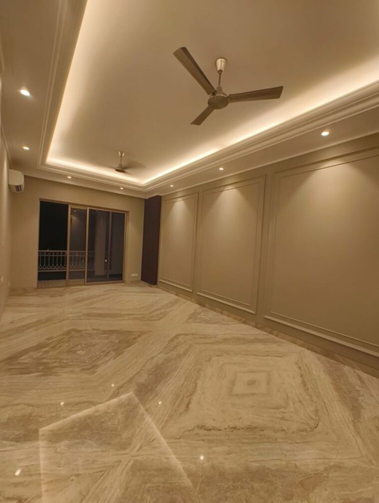 Room, greater kailash part 3 3 Bedroom 1800 Sq.Ft. Builder Floor In Greater Kailash Part 3 Delhi 10486564