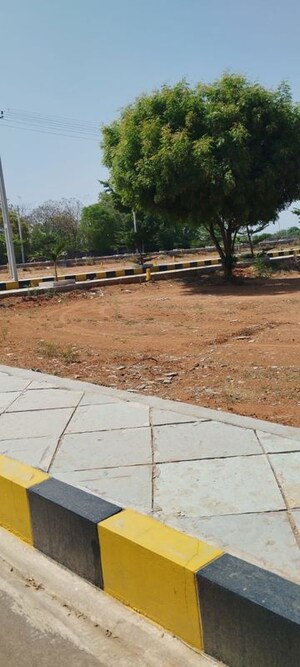  Plot For Sale in Yellampet