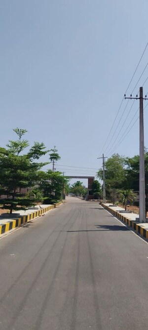   Plot at Yellampet – for Sale