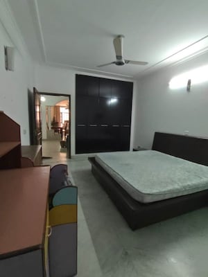 Living Room in 1 BHK Builder Floor at Amar Colony – for Rent