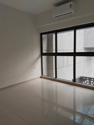 Room in 2 BHK Apartment at Lodha Vista, Lower Parel – for Rent