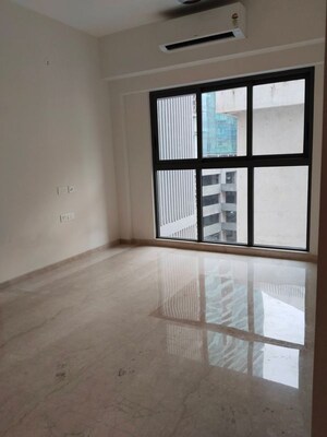 2 BHK Apartment For Rent in Lodha Vista, Lower Parel