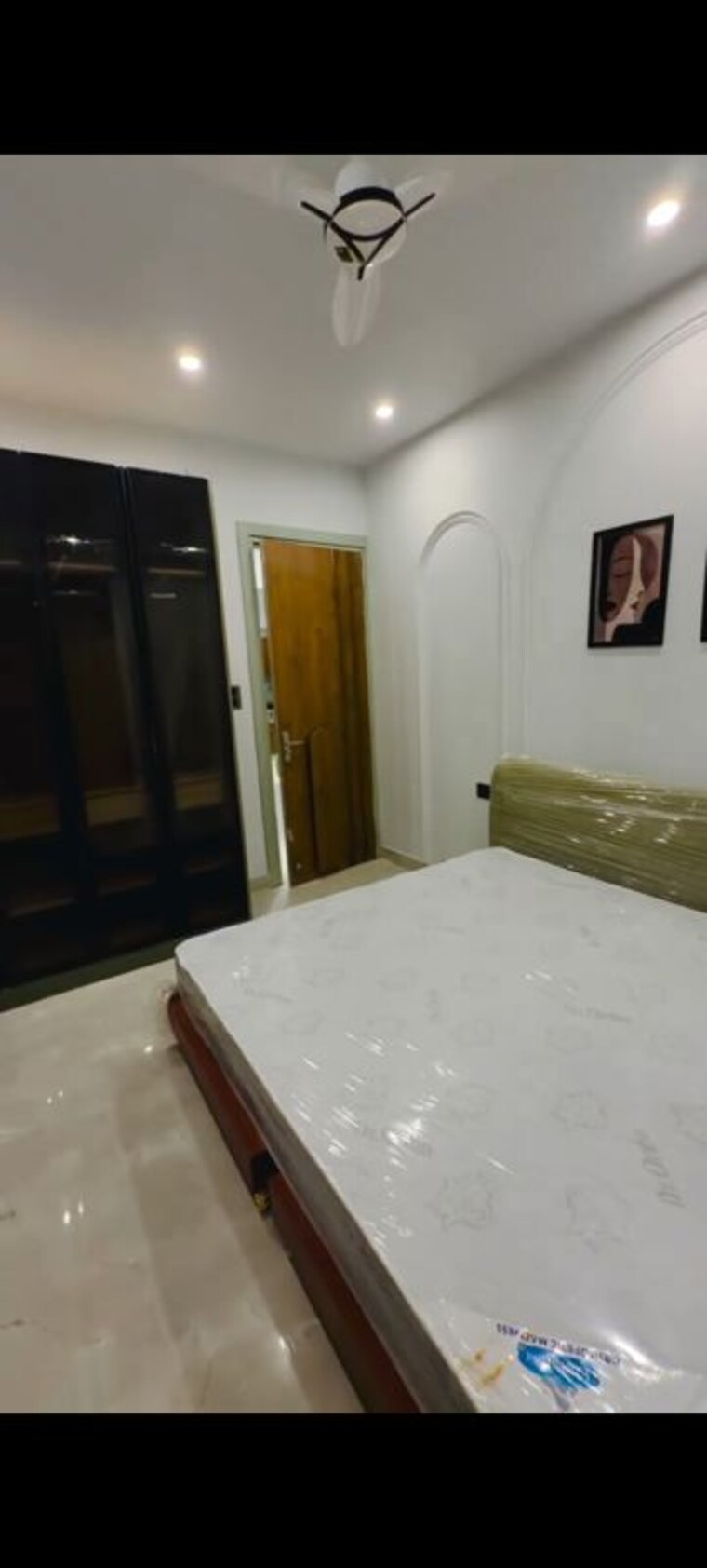 Room, krishna-cocus-homes 2 Bedroom 100 Sq.Yd. Apartment In Sector 110 Noida 10486579