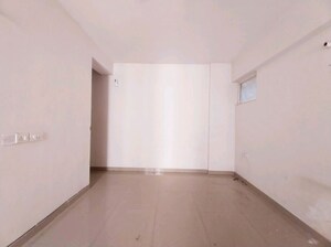 Room in 2 BHK Apartment at Shree Vardhman Green Court, Sector 90 – for Sale