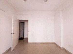 Room in 2 BHK Apartment at Shree Vardhman Green Court, Sector 90 – for Sale