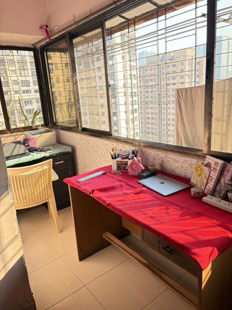 Bedroom, royal-classic-co-op-society 2 Bedroom 955 Sq.Ft. Apartment In Andheri West Mumbai 10486694
