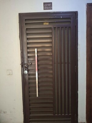 Building Lobby in 4 BHK Villa at Gaur City Center, Sector 4 Greater Noida – for Sale