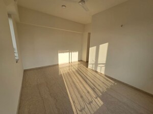Room in 3 BHK Apartment at Lodha Bellagio, Powai – for Rent