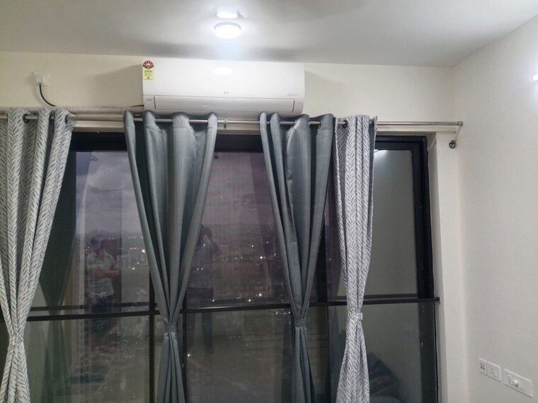 Balcony, dosti-eastern-bay-phase-1 3 Bedroom 960 Sq.Ft. Apartment In Wadala Mumbai 10486765