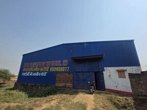  Warehouse For Rent in Chirora