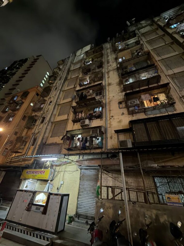 Exterior View, lower parel west Commercial Warehouse 180 Sq.Ft. In Lower Parel West Mumbai 10486768