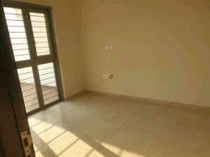 Room in 2 BHK Apartment at Mittal Sun City Ambegaon, Ambegaon Budruk – for Rent