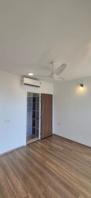 Room in 2 BHK Apartment at LnT Realty Crescent Bay, Parel – for Sale