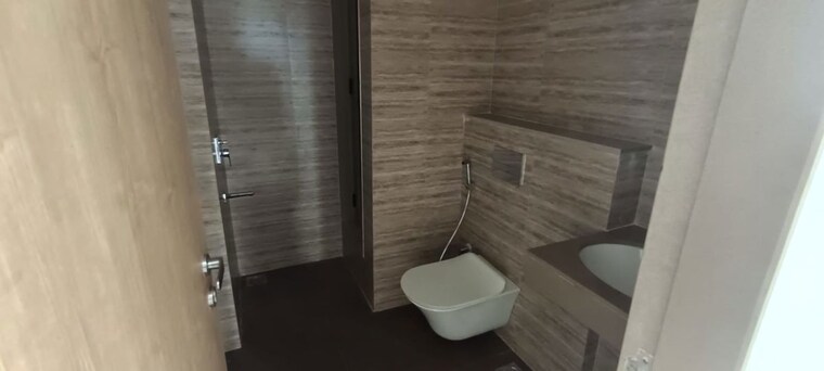 Bathroom, lodha-bellagio 2 Bedroom 780 Sq.Ft. Apartment In Powai Mumbai 10486819