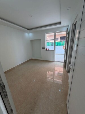 Room in 3 BHK Independent House at Krishna Colony – for Sale