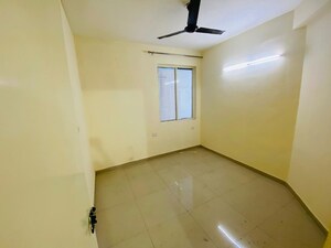 Room in 3 BHK Apartment at Emaar Gurgaon Greens, Sector 102 – for Rent