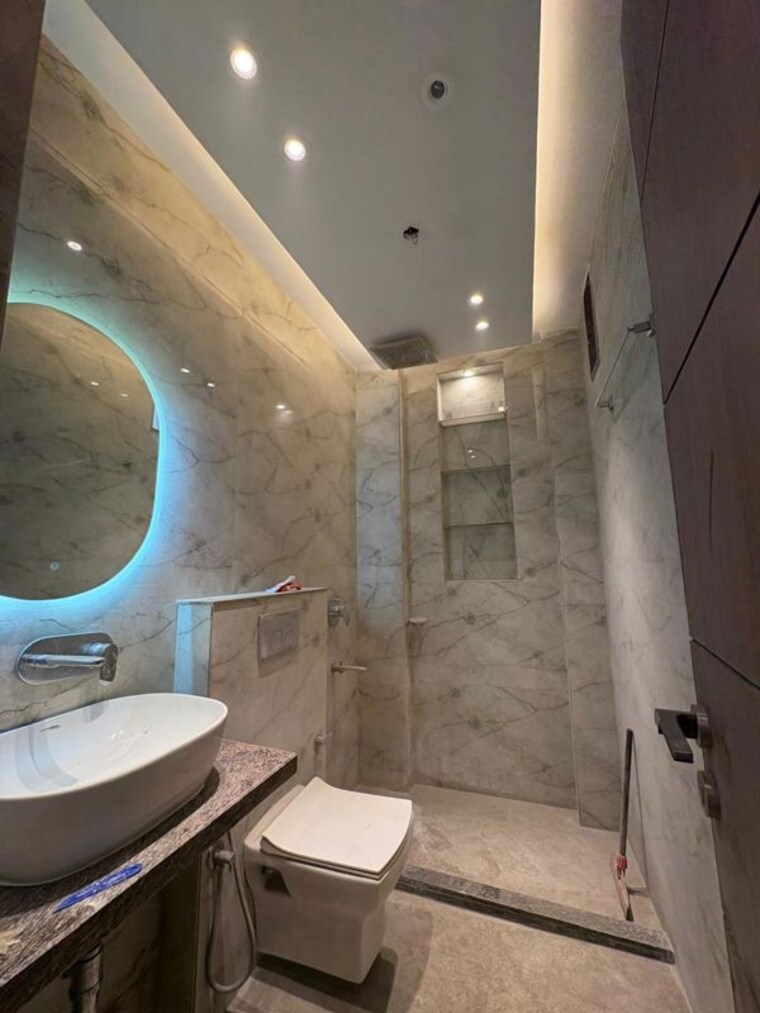 Bathroom, sector 51 3 Bedroom 204 Sq.Yd. Builder Floor In Sector 51 Gurgaon 10486862