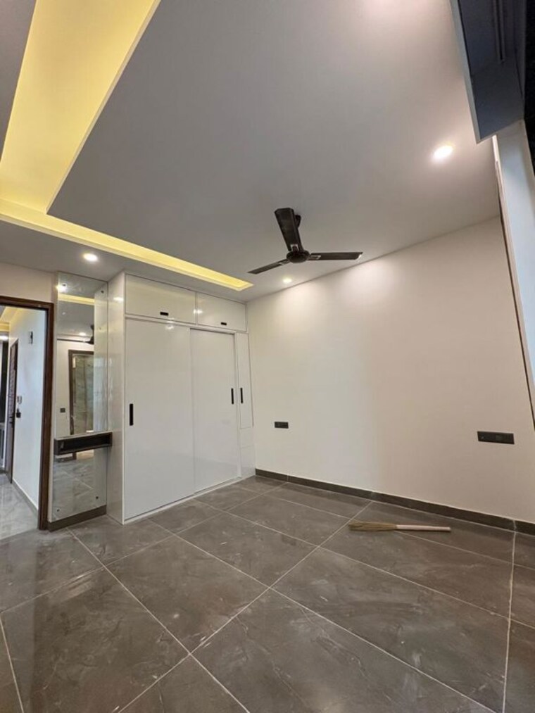 Room, sector 51 3 Bedroom 204 Sq.Yd. Builder Floor In Sector 51 Gurgaon 10486862