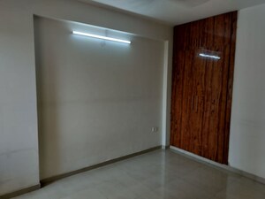 2 BHK Apartment For Rent in ROF Aalayas, Sector 102